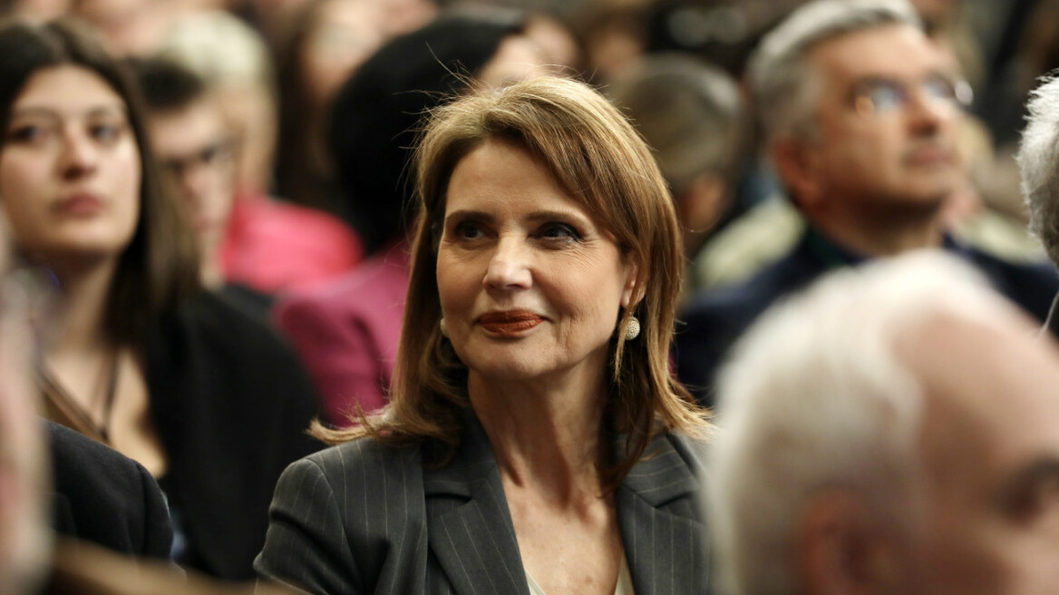 Στα όρια του διχασμού το ΠΑΣΟΚ με αφορμή την παραπομπή Μπατζελή - Τα στρατόπεδα και οι κινήσεις Ανδρουλάκη