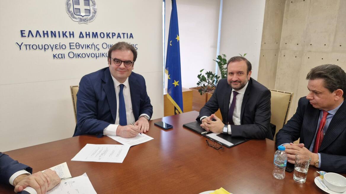 Πιερρακάκης: Επιλύεται το ζήτημα της ασθένειας του λογιστή - Τι θα ισχύει για την εκπλήρωση των φορολογικών υποχρεώσεων 