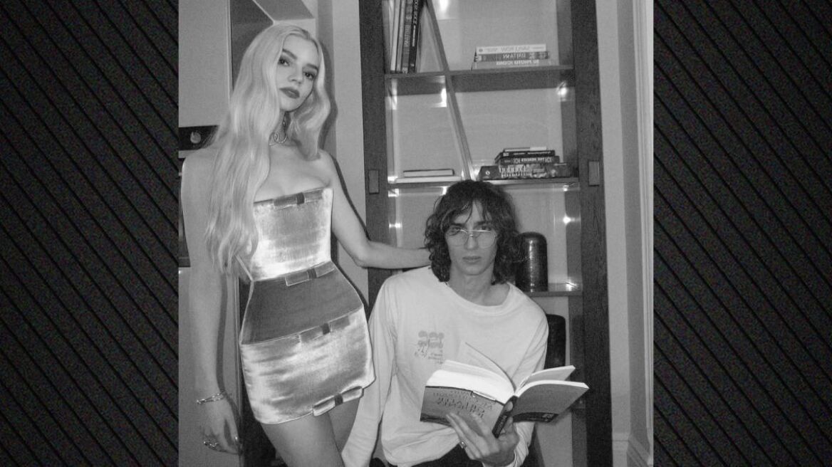 Η Άνια Τέιλορ Τζόι και ο Μάλκολμ ΜακΡέι γιορτάζουν τρία χρόνια γάμου - Οι αναρτήσεις για την επέτειό τους