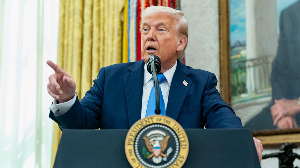 Τα «γεράκια» των δασμών του Τραμπ