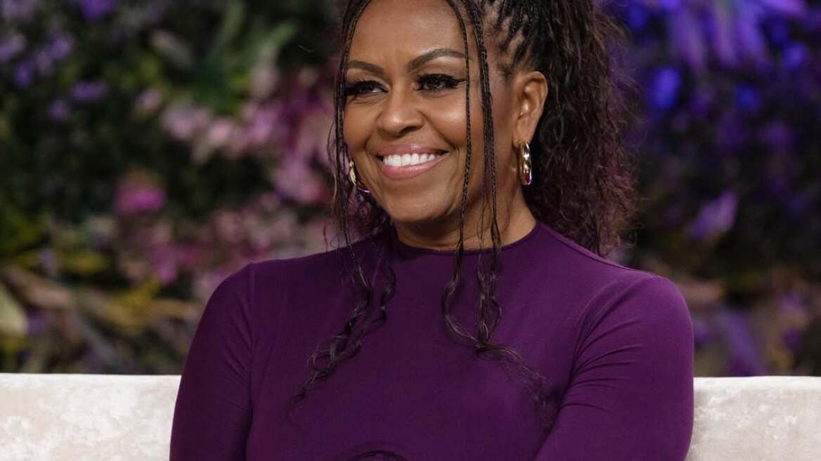 «Θα βγαίνατε με κάποιον που δεν έχει χρήματα;»: Η αφοπλιστική απάντηση της Μισέλ Ομπάμα