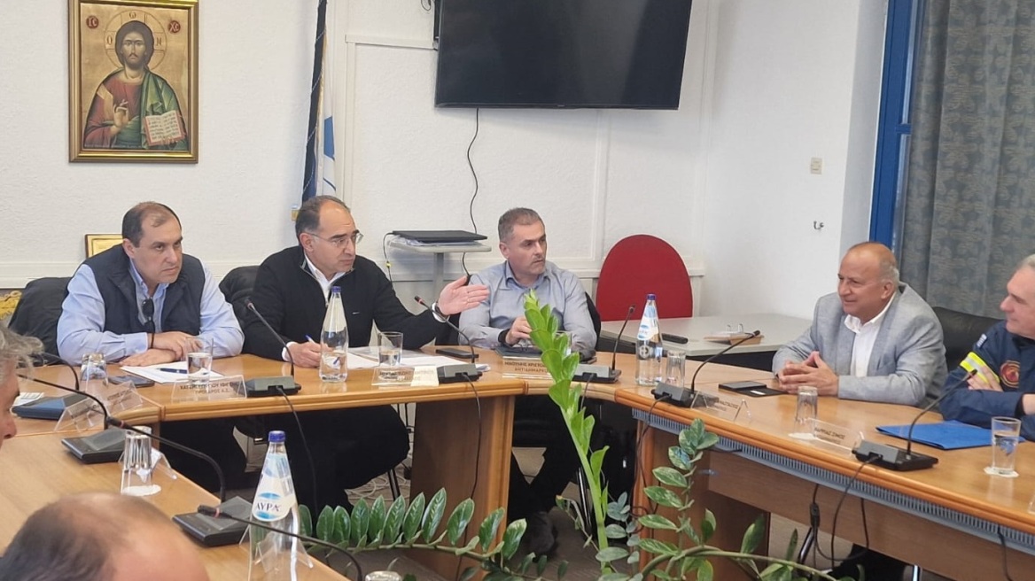 Κυβερνητική αυτοψία στην Πάρο για τις ζημιές από την κακοκαιρία