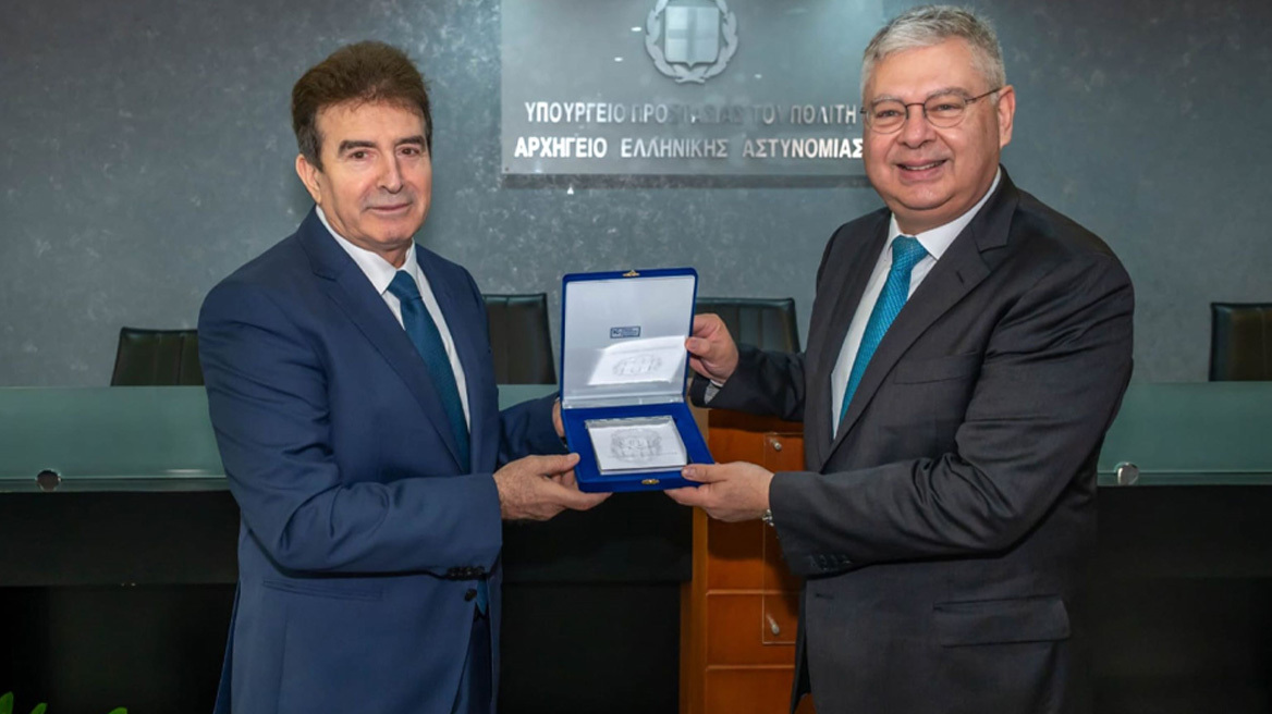 HELLENiQ ENERGY: Νέα προσφορά οχημάτων στην ΕΛ.ΑΣ για τις ανάγκες σε Θριάσιο Πεδίο και Δυτική Θεσσαλονίκη