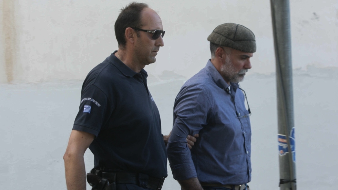 Δολοφονία Γρηγορόπουλου: Νέα διακοπή στη δίκη Κορκονέα που απέρριψε τον δικηγόρο που του όρισε το δικαστήριο