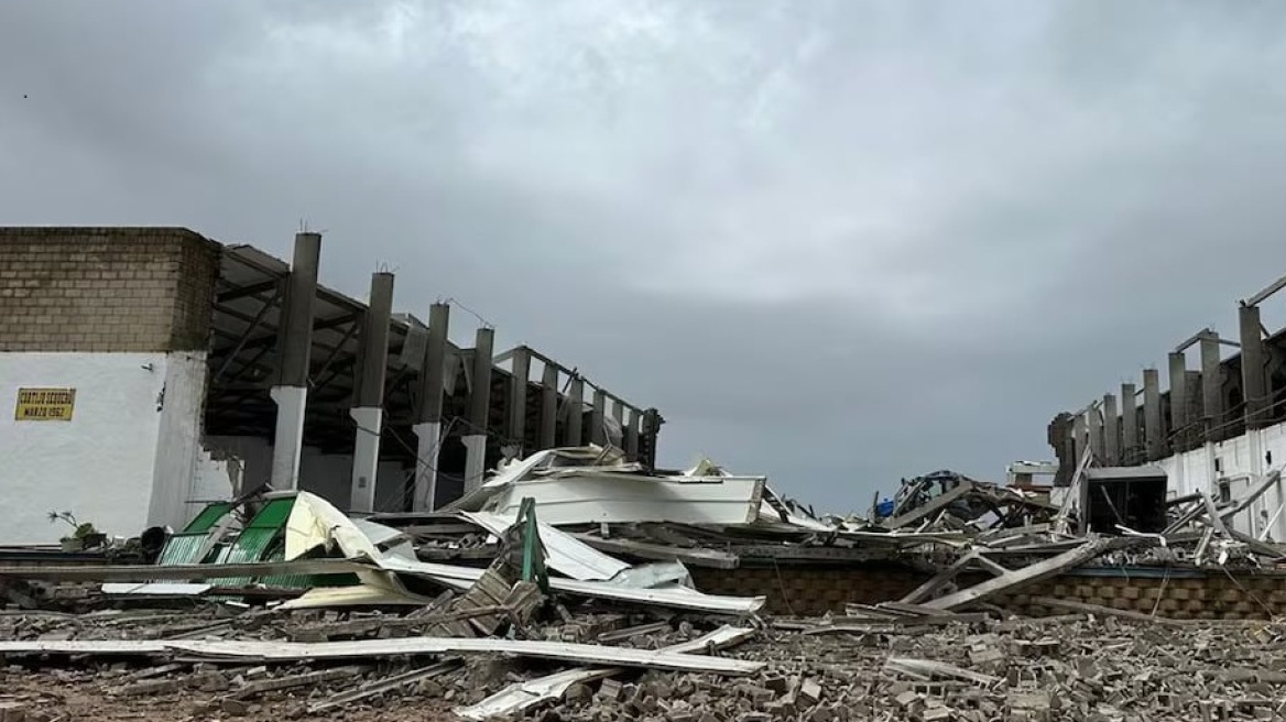 Ισπανία: Τρεις νεκροί από την κατάρρευση υπόστεγου εξαιτίας των θυελλωδών ανέμων