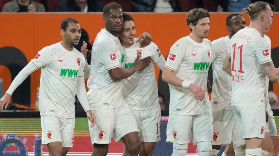 Bundesliga: Το γκολ του Γιαννούλη δεν έφτανε στην Άουγκσμπουργκ, ήττα με 3-1 από την Μπάγερν - Δείτε τα γκολ 