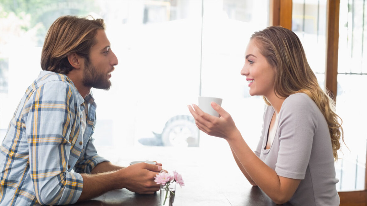 Σχέσεις: 8 φράσεις που σώζουν πριν η κατάσταση “χτυπήσει” κόκκινο