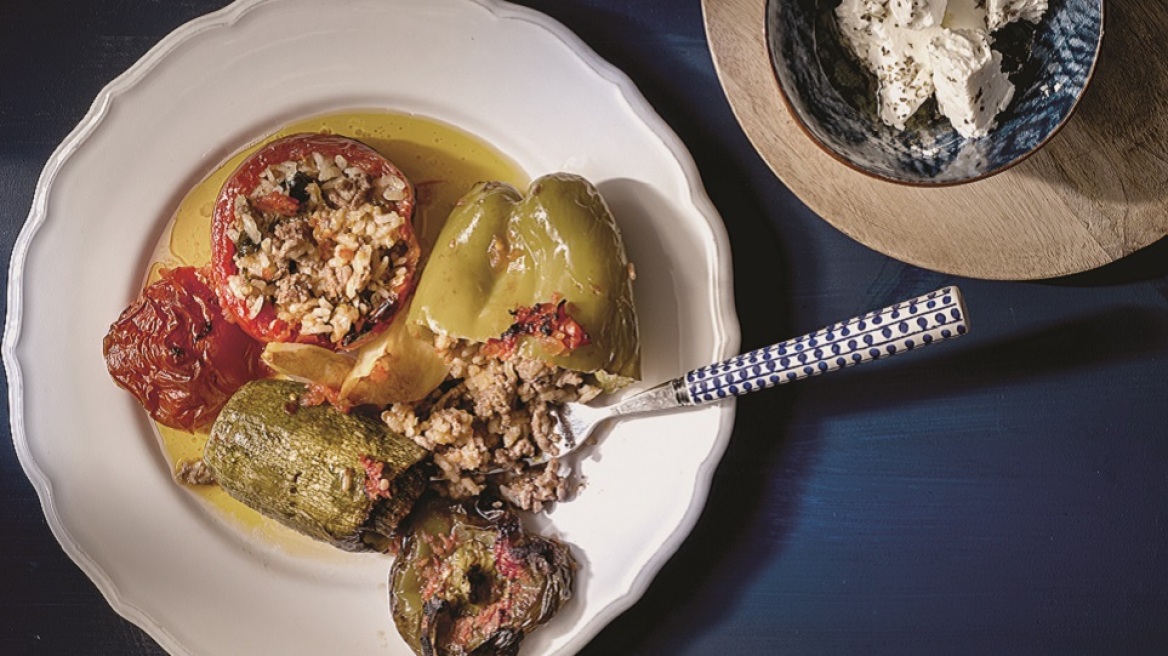 Πώς φτιάχνουμε γεμιστά στο air fryer σε λιγότερο από μισή ώρα