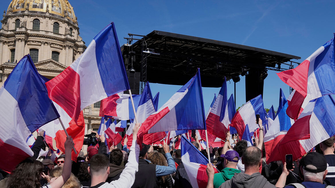 Τρεις πολιτικές συγκεντρώσεις στο Παρίσι - Σε απόσταση μερικών χιλιομέτρων η μία από την άλλη