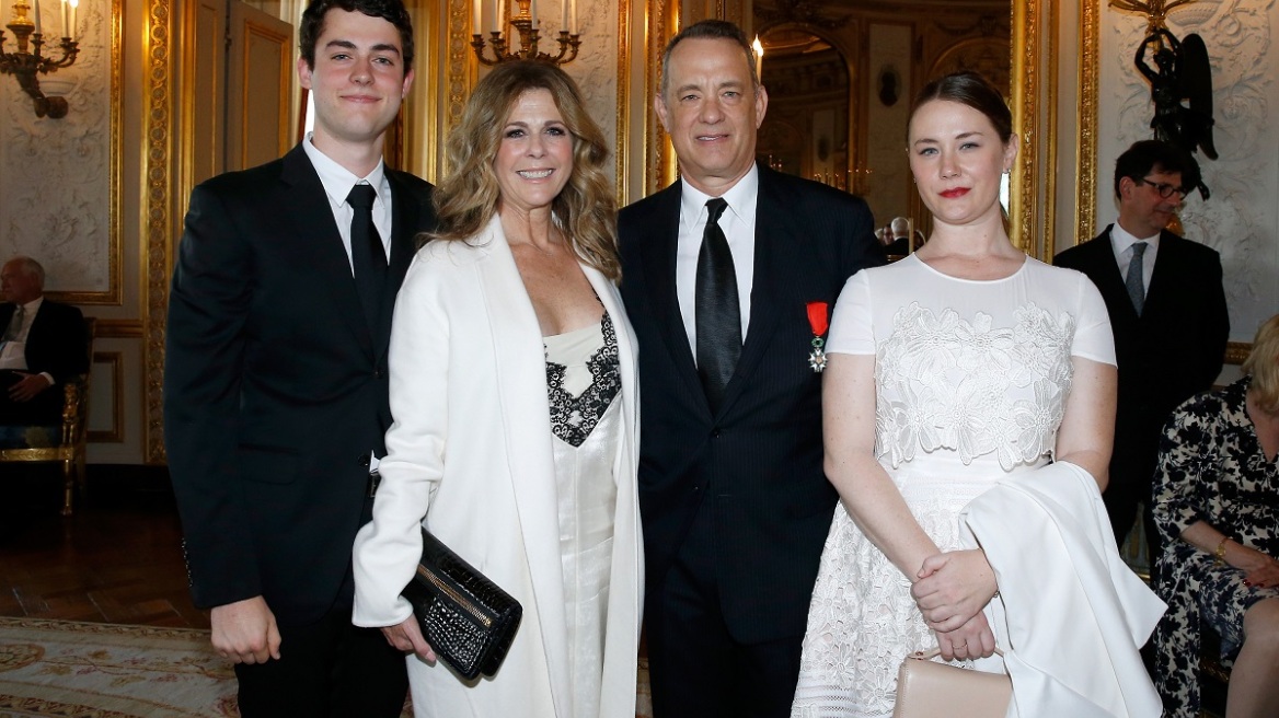 Η κόρη του Τομ Χανκς για την κακοποιητική παιδική ηλικία της: «Το ψυγείο ήταν γεμάτο ληγμένο φαγητό»