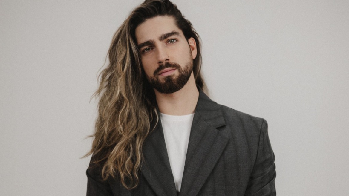 Eurovision 2025: Το «μουσικό θαύμα από το Βράνιε» δεν τα πάει καθόλου καλά στα προγνωστικά - Ποιος είναι ο Princ που θα εκπροσωπήσει τη Σερβία