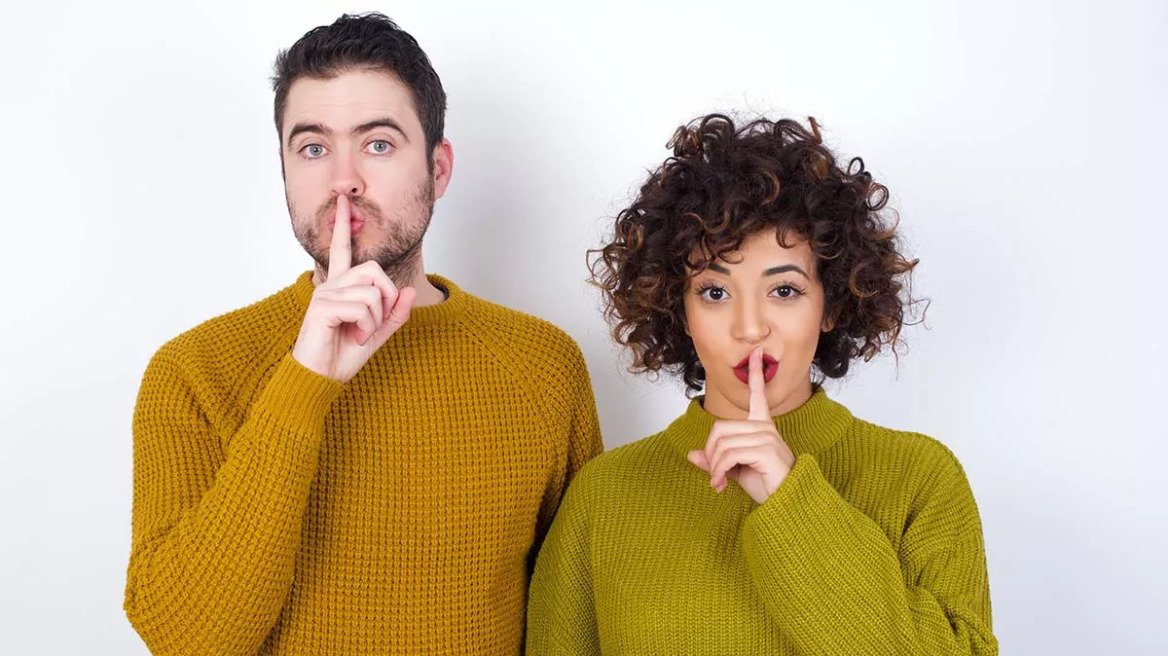 «Μη ρωτάς, μη λες» – Η νέα τάση που επαναπροσδιορίζει τα όρια στις σύγχρονες σχέσεις