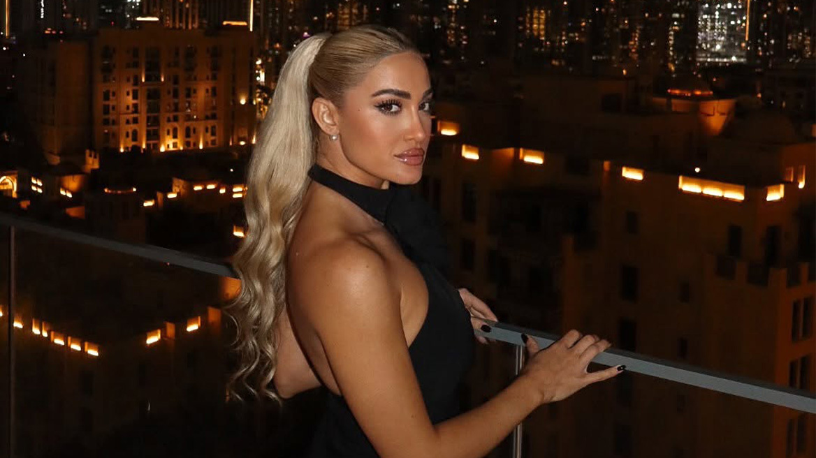  Νέα οργισμένη απάντηση από την Τούνη: Τόσα λεφτά βγάζω, δεν έχω ανάγκη τα «porta potty» στο Ντουμπάι 