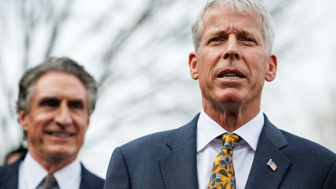  Κλιμακώνεται η πίεση των Η.Π.Α. στο Ιράν με φόντο τα πυρηνικά: Εξετάζεται μπλόκο στο πετρέλαιο