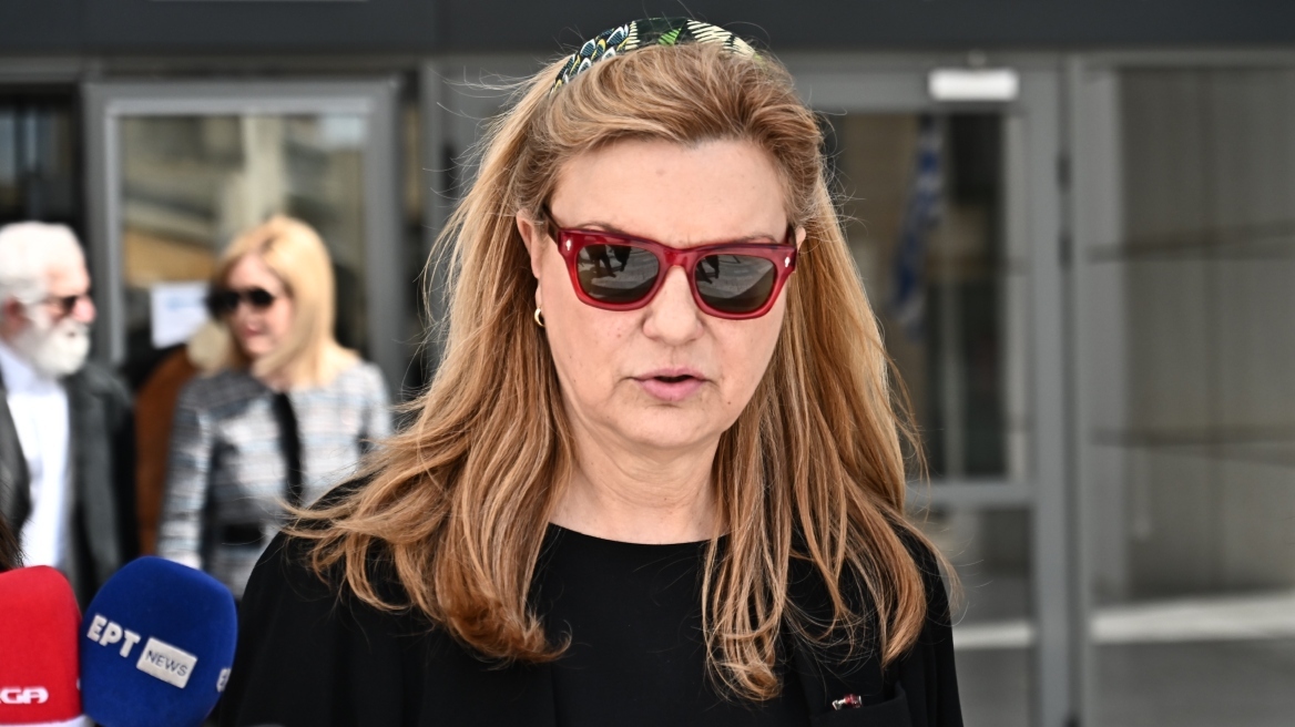 Ελπίδα Νίνου στη δίκη Φιλιππίδη: «Ο Πέτρος είναι γλυκός και ευαίσθητος, πάντα σεβόταν το όχι» 