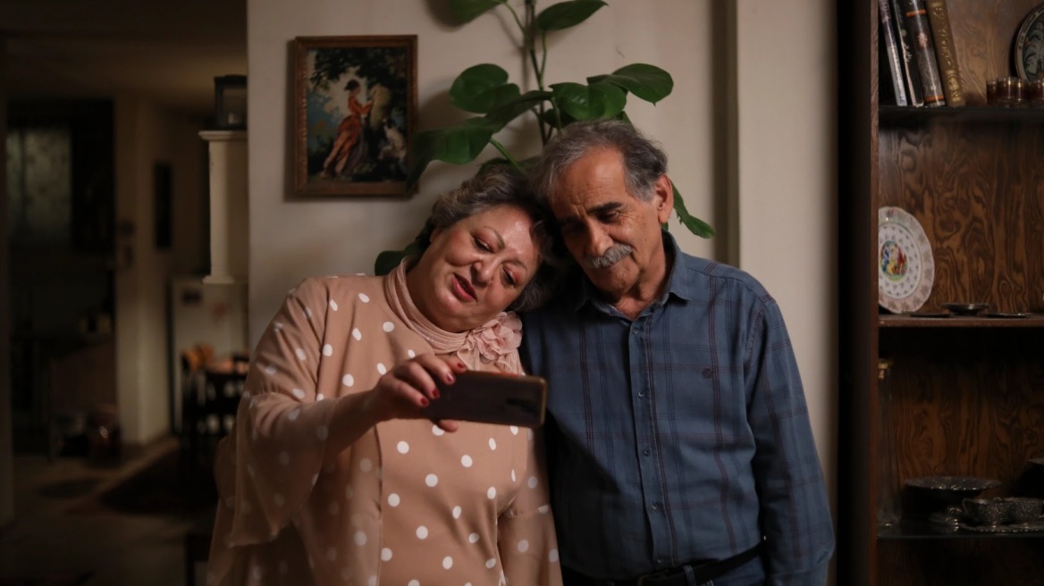 Ποινή φυλάκισης σε σκηνοθέτες ιρανικής ταινίας, γιατί εμφάνισαν γυναίκες χωρίς μαντίλα