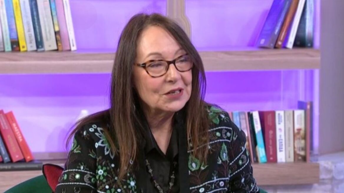 Λυδία Φωτοπούλου για τον θάνατο της μητέρας της: «Έφυγε» όταν ήμουν 14, έχασα τη γη κάτω από τα πόδια μου