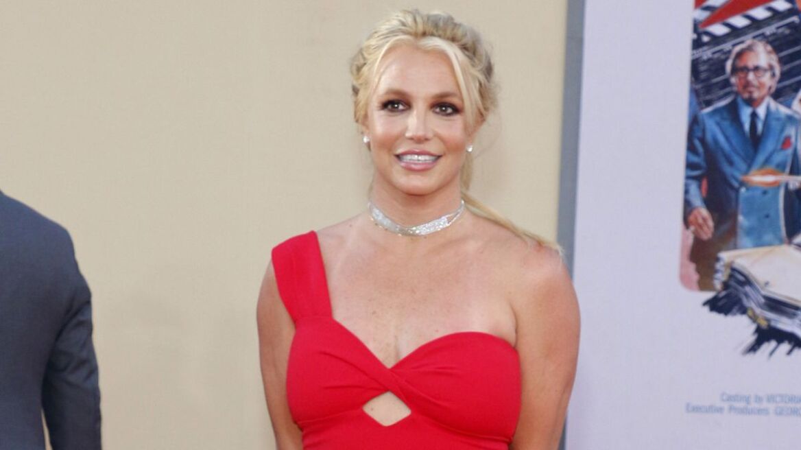 H Μπρίτνεϊ Σπίαρς δεν σταματά τις αποκαλυπτικές αναρτήσεις στο Instagram - Φωτογραφήθηκε με εσώρουχα