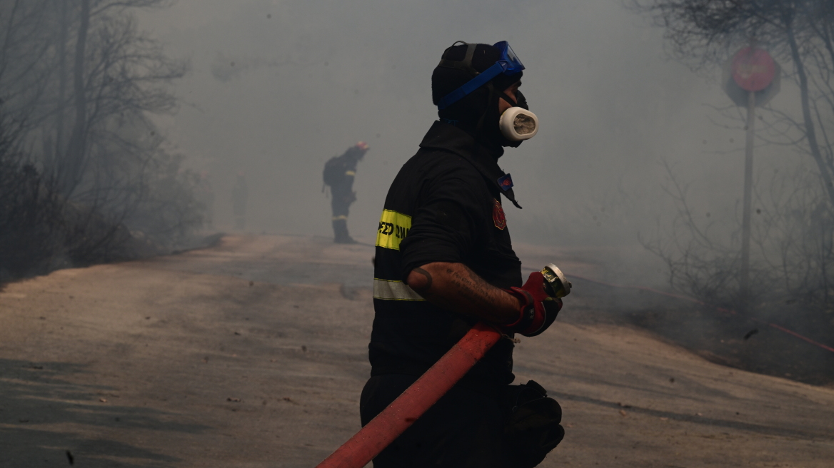 Στη μάχη από το καλοκαίρι 80 drones με θερμικές κάμερες για τον γρήγορο εντοπισμό πυρκαγιάς