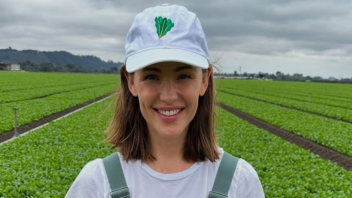 Τζένιφερ Γκάρνερ: Η κυριακάτικη γυμναστική της και το video με το box jump