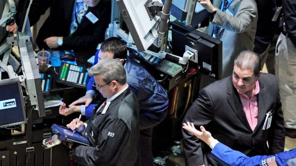Αστάθεια στη Wall Street υπό τη σκιά του εμπορικού πολέμου Τραμπ - Οριακές απώλειες στους δείκτες