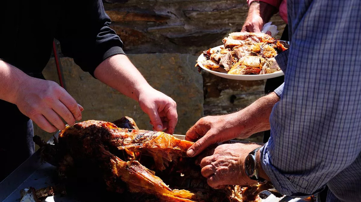 Τι να προσέξετε όταν αγοράζετε αρνί και αυγά – Η ανακοίνωση του ΕΦΕΤ