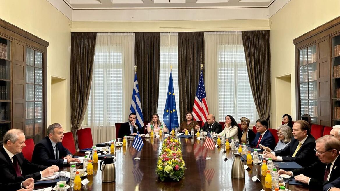 Συνάντηση Χατζηβασιλείου με μέλη του αμερικανικού Κογκρέσου: Οι ελληνοαμερικανικές σχέσεις έχουν στρατηγικό βάθος