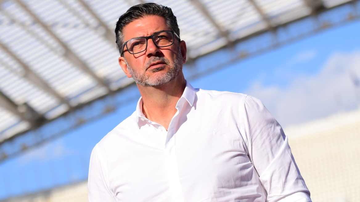 Η τούρτα έκπληξη των παικτών του Παναθηναϊκού στον Ρουί Βιτόρια - Βίντεο