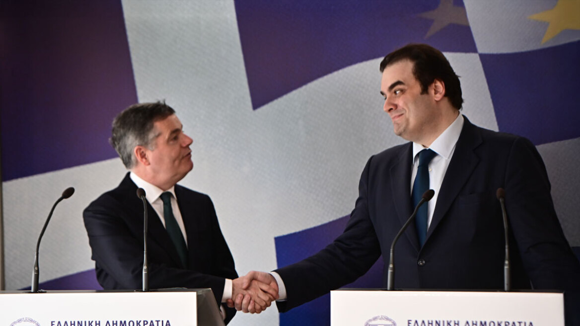 Ντόναχιου από Αθήνα: «Η Ελλάδα ηγέτης στην ανάπτυξη στην Ευρωζώνη»