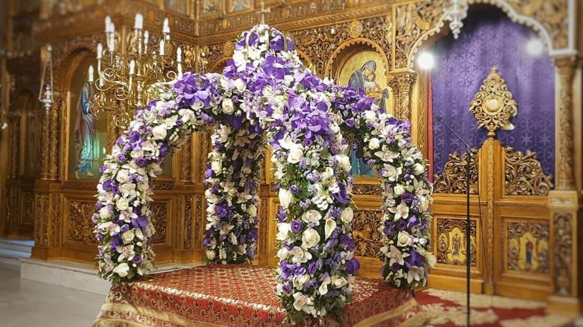  Πάνω από μισό εκατομμύριο γαρίφαλα στη Θεσσαλονίκη για τον Επιτάφιο - Κάλυψη από την εγχώρια αγορά