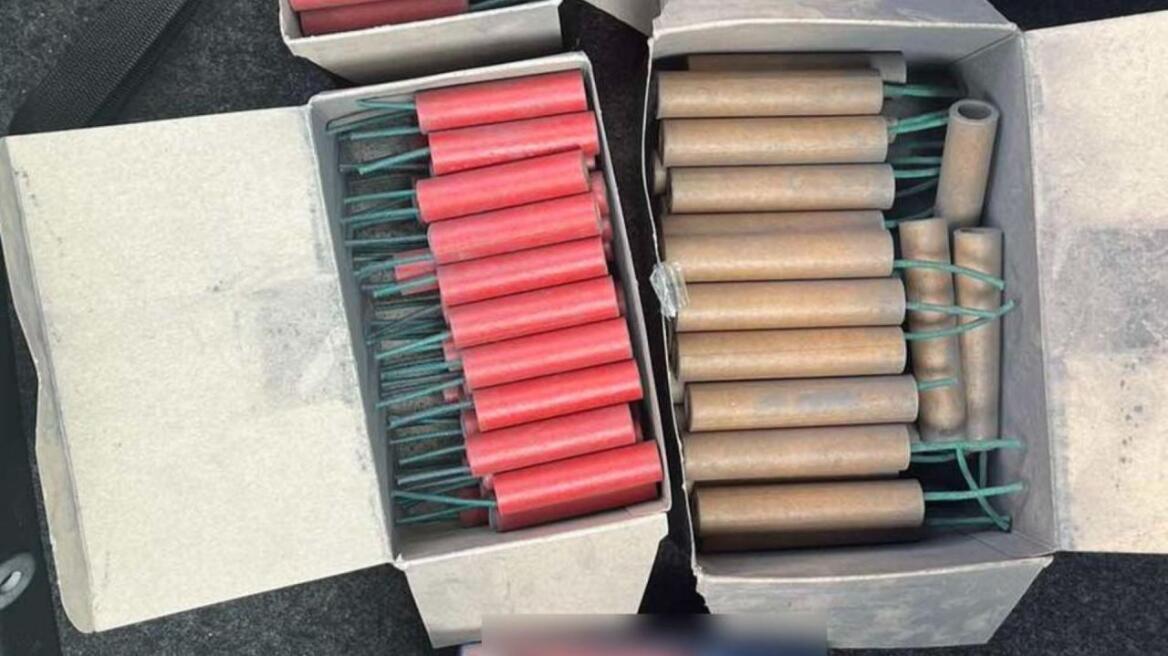 Χιλιάδες κροτίδες σε Ηράκλειο και Ρέθυμνο 