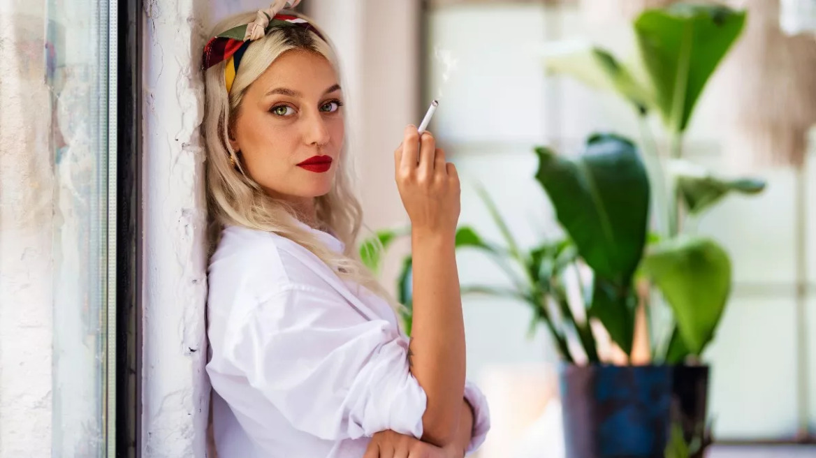 Οι 20χρονοι ή οι 50χρονοι είναι πιο επιρρεπείς στον εθισμό στη νικοτίνη; Έρευνα απαντά