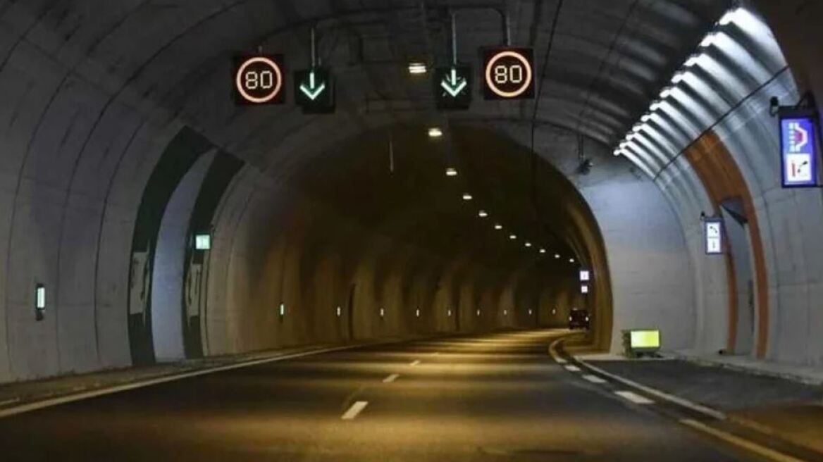 Τροχαίο σε σήραγγα της Εγνατίας Οδού κοντά στα Ιωάννινα - Δύο ελαφρά τραυματίες