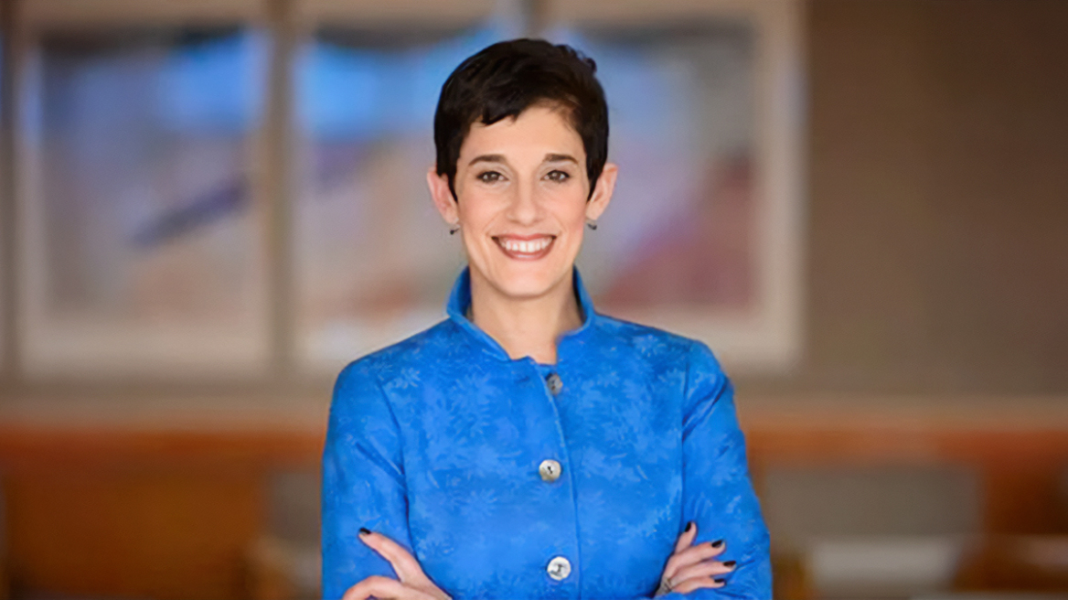 Δικαστής ελληνικής καταγωγής τα βάζει με τον Τραμπ για μετανάστη από το Ελ Σαλβαδόρ που απελάθηκε άδικα - Ποια είναι η Πόλα Ξινίς