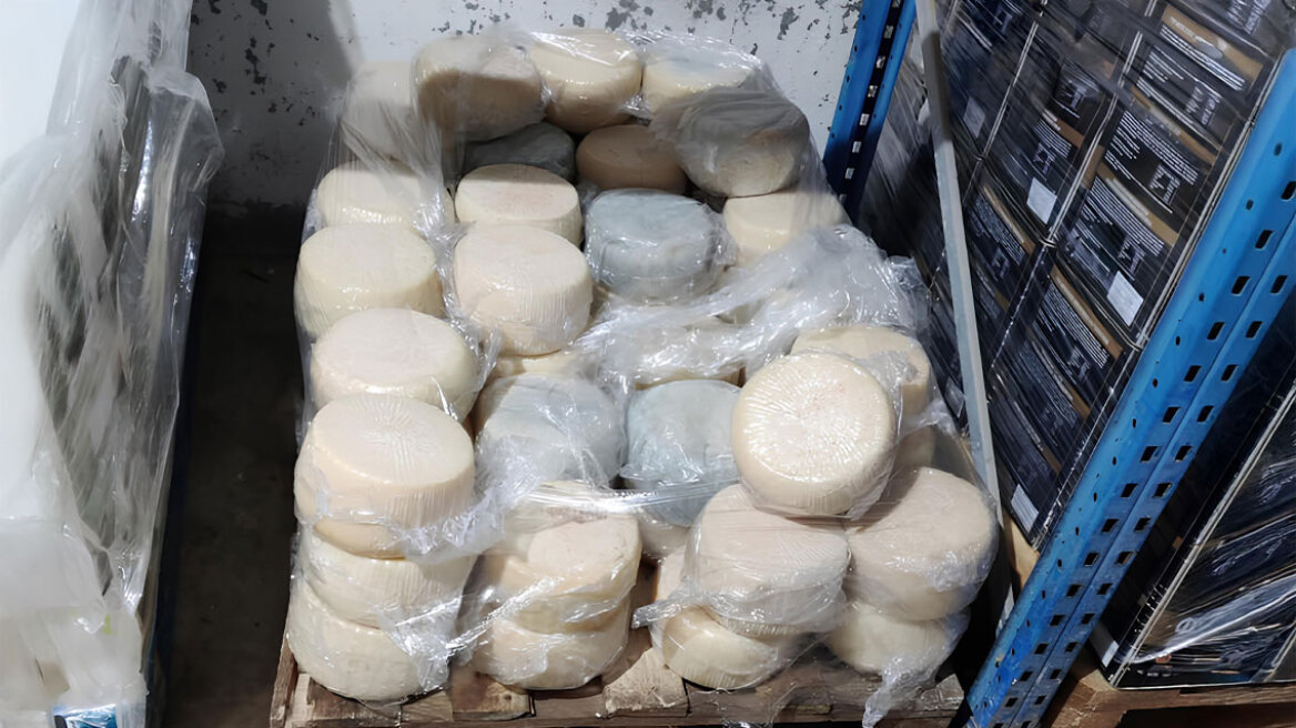 Εντείνονται οι έλεγχοι της Περιφέρειας Αττικής ενόψει Πάσχα: Κατασχέθηκαν 4,2 τόνοι ακατάλληλων τροφίμων – Πρόστιμα άνω των €157.000