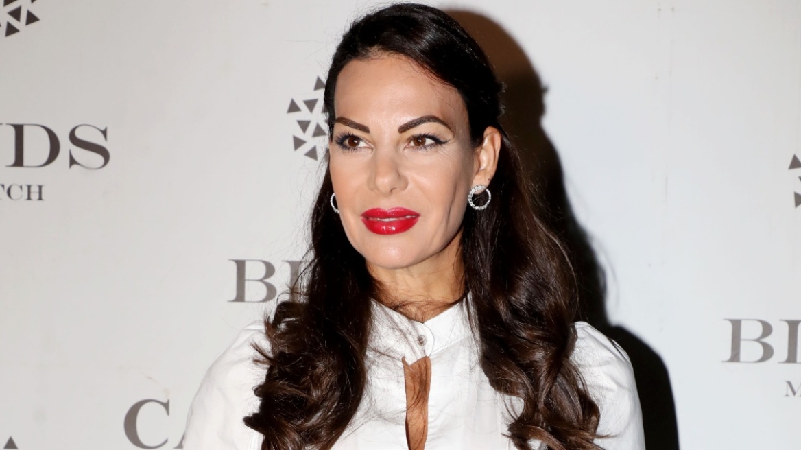 Εύη Βατίδου: Νέα ανάρτηση με συμβολισμούς στο Instagram - «Ας σπάσουμε εγωισμούς, όχι μόνο τσόφλια» έγραψε