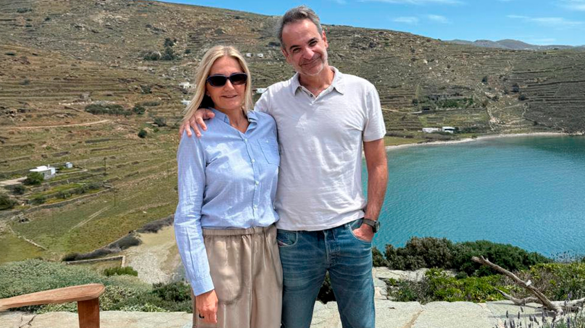 Μητσοτάκης: Η φωτογραφία με τη Μαρέβα και οι ευχές για το Πάσχα