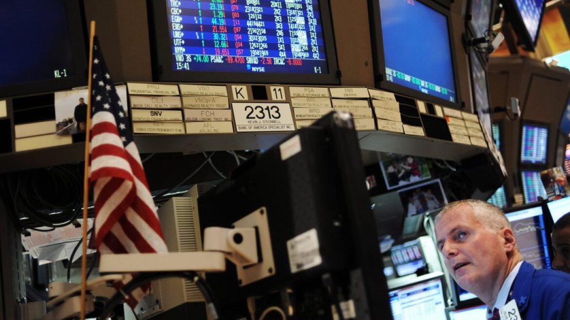 Wall Street: Στα πράσινα το ταμπλό - Στο επίκεντρο η αντιπαράθεση του Λευκού Οίκου με Κίνα και Fed