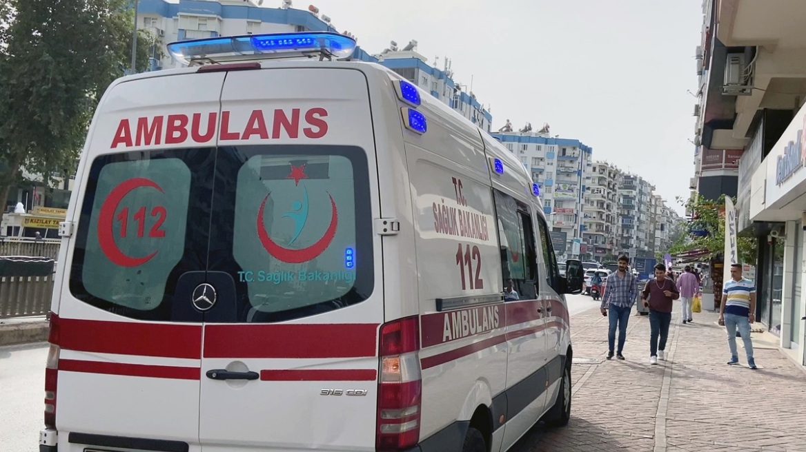 Σεισμός στην Κωνσταντινούπολη: 151 άτομα τραυματίστηκαν όταν πήδηξαν από ύψος λόγω πανικού