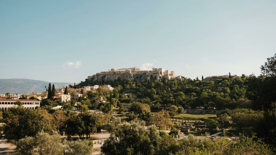 Μεγάλο ρεκόρ για τον ελληνικό τουρισμό το 2024 με 40,7 εκατ. διεθνείς αφίξεις επισκεπτών