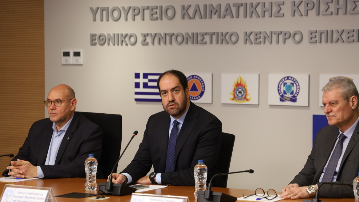 Σχεδόν διπλάσιο αριθμό drones και αυξημένες δυνάμεις πυρόσβεσης στην Κεντρική Μακεδονία, ανακοίνωσε ο Κεφαλογιάννης