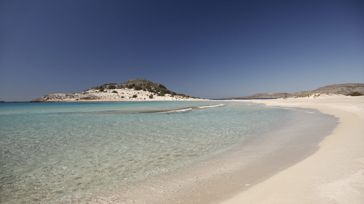 Αποθέωση για ελληνική παραλία: Μπήκε στη λίστα με τις «20 πιο παραδεισένιες του πλανήτη»
