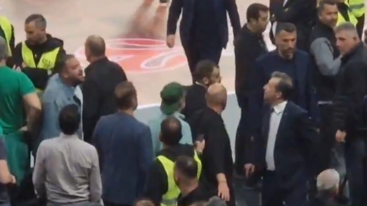 Παναθηναϊκός - Εφές: Ένταση στο φινάλε με οπαδούς των πράσινων και τον Λούκα Μπάνκι