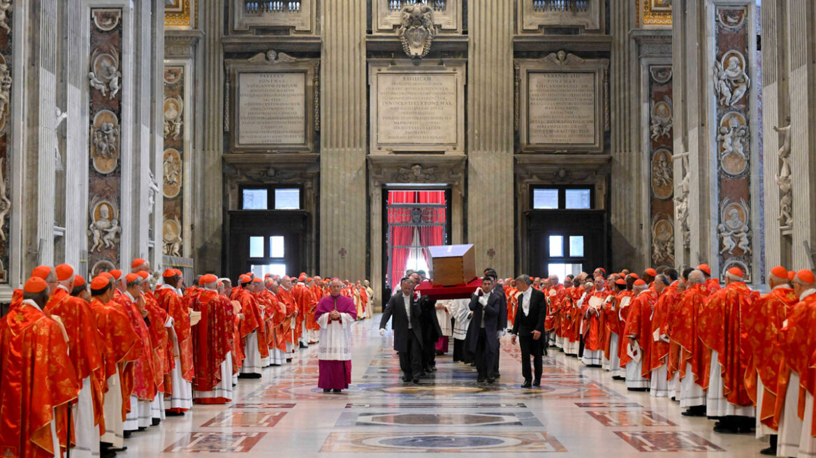 Τελευταίο αντίο στον Φραγκίσκο - Πέρασε στην Ιστορία ο Πάπας των Φτωχών