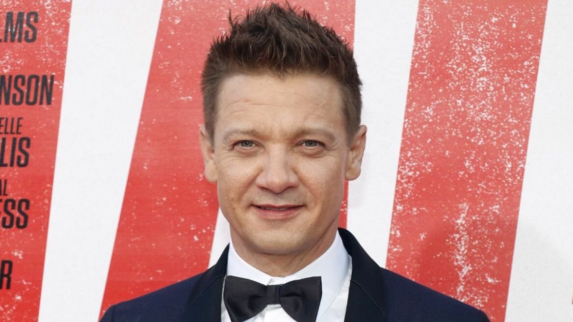 O Τζέρεμι Ρένερ αποκάλυψε το λάθος που έκανε κατά το ατύχημα με το εκχιονιστικό, που παραλίγο να κοστίσει τη ζωή του