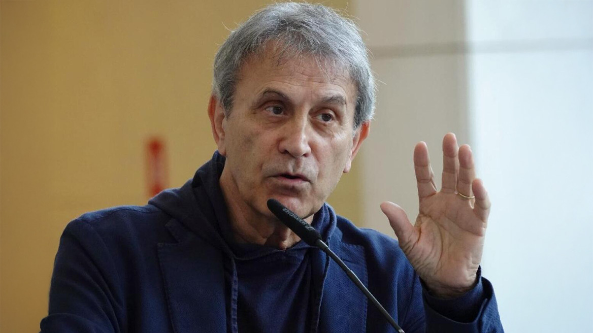 Γιώργος Νταλάρας: Ήμουν πάντα φανατικός του ρεμπέτικου τραγουδιού αλλά εναντίον του ρεμπέτικου τρόπου ζωής