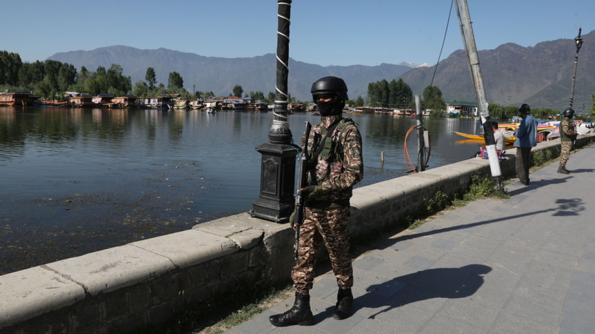 Ινδία: Ο Μόντι έδωσε στον στρατό «επιχειρησιακή ελευθερία» να απαντήσει στην επίθεση στο Κασμίρ
