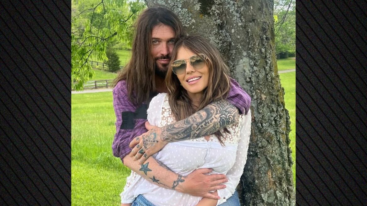 Ελίζαμπεθ Χάρλεϊ: Η νέα φωτογραφία με τον Μπίλι Ρέι Σάιρους