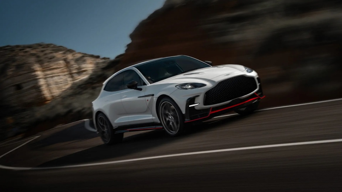 Νέα Aston Martin DBX S