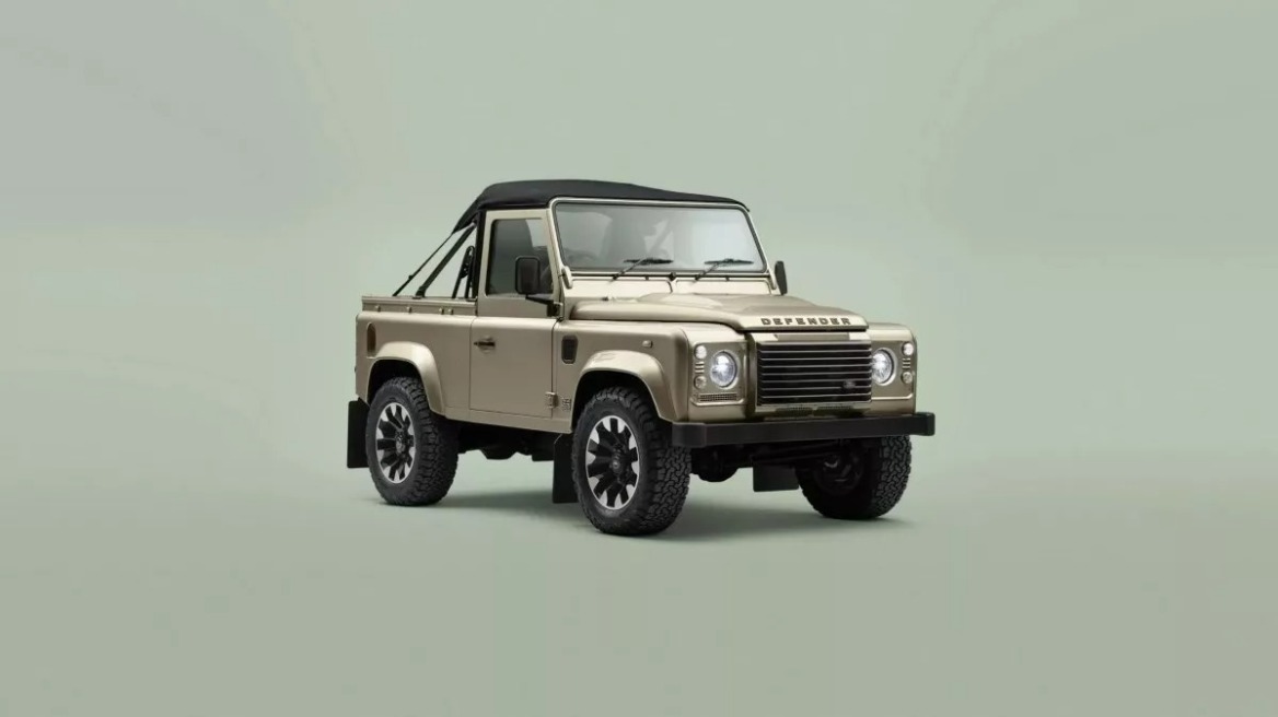 Η Land Rover κρατά ζωντανό το κλασσικό Defender Soft Top